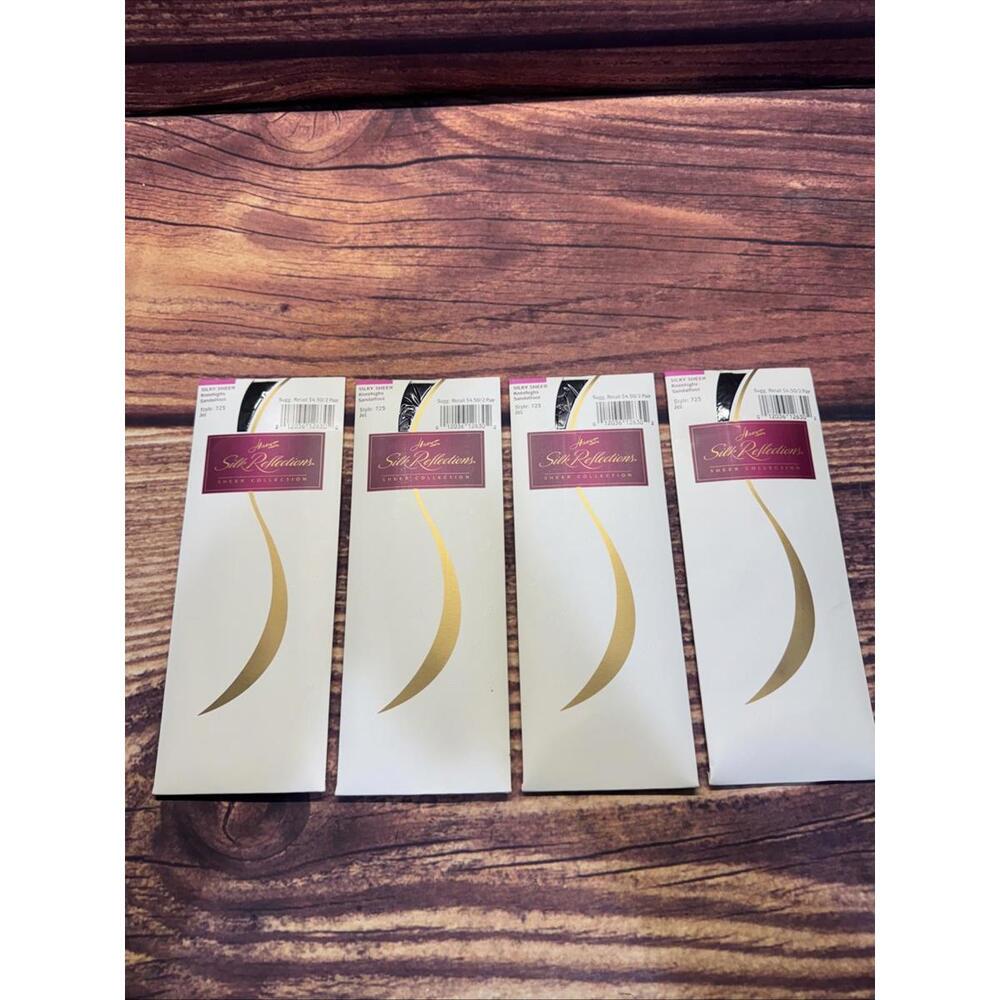Lot of 4 Hanes Knee Highs Sandalfoot Jet Black Silk Reflections Style 725 NWT